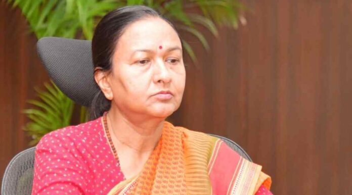 मुख्य सचिव राधा रतूड़ी ने आपदा प्रबन्धन विभाग की ली बैठक