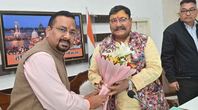 अध्यक्ष पंडित राजेंद्र अणथ्वाल की अध्यक्षता में हुई ‘गौ वंश का संरक्षण’ की समीक्षा बैठक