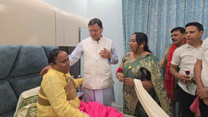 मुख्यमंत्री धामी ने दायित्वधारी उत्तम दत्ता की जानी कुशलक्षेम, शीघ्र स्वस्थ होने की कामना की