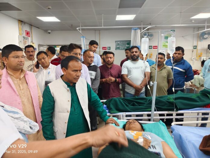 नवरात्रि पर्व पर कुट्टू के आटे का सेवन करने के बाद करीब 90 लोगों अस्पताल भर्ती मंत्री ने जाना मरीजों का हाल