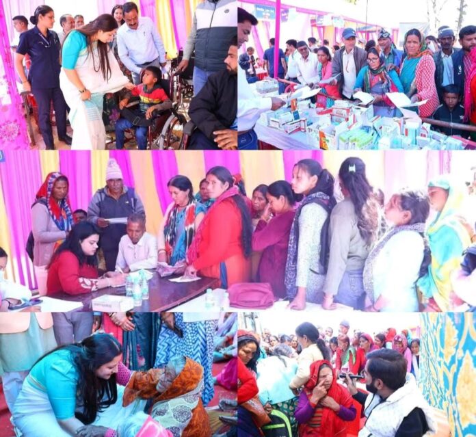 जनपद रुद्रप्रयाग में आयोजित हुआ दो दिवसीय स्वास्थ्य शिविर, जरुरतमंदों को निःशुल्क मिली दवाइयां, व्हीलचेयर, कान की मशीनें और नजर के चश्मे