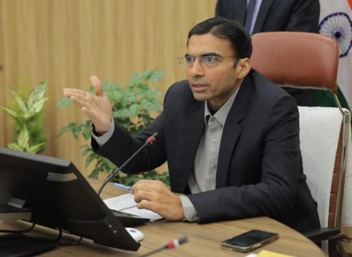 परेड ग्राउण्ड सरकारी स्कूल, भवन पर मरम्मत कार्य शुरू,