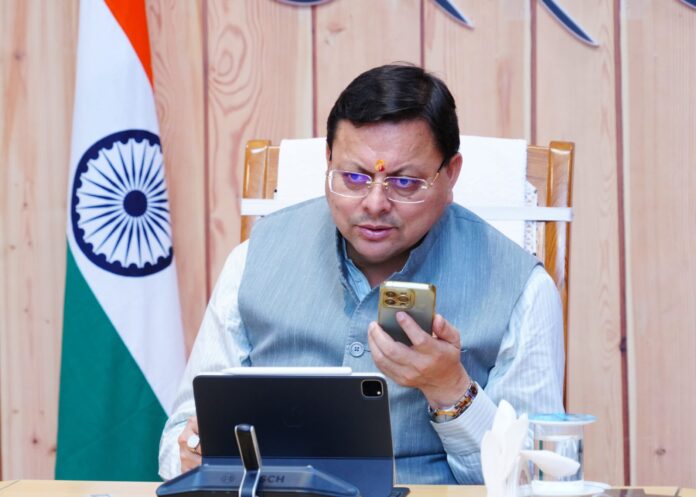 सीएम हेल्पलाइन – मुख्यमंत्री ने शिकायतकर्ताओं से पूछा आपका काम हुआ कि नहीं