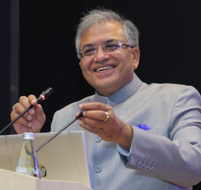 मतदाताओं की सुविधा को देखते हुए निर्वाचन आयोग ने लिए उठाए 18 महत्वपूर्ण कदम