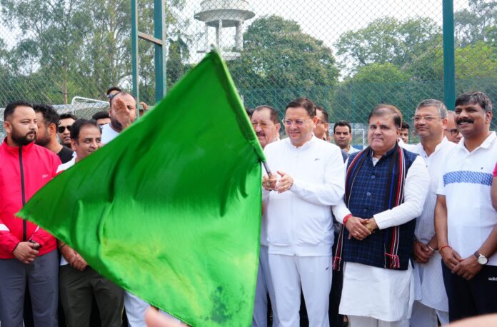 मुख्यमंत्री पुष्कर सिंह धामी ने बुधवार को पवेलियन ग्राउण्ड, देहरादून में “अहिल्या स्मृति मैराथन” एक विरासत-एक संकल्प कार्यक्रम में प्रतिभाग किया
