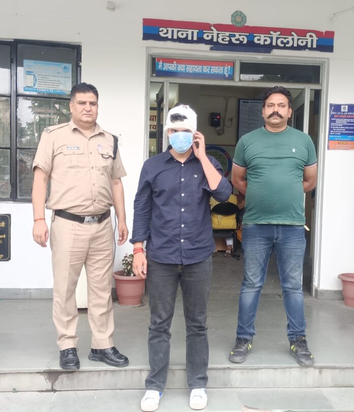 सरे राह गुंडागर्दी करने वाले अभियुक्त को दून पुलिस ने गिरफ्तार कर भेजा सलाखों के पीछे