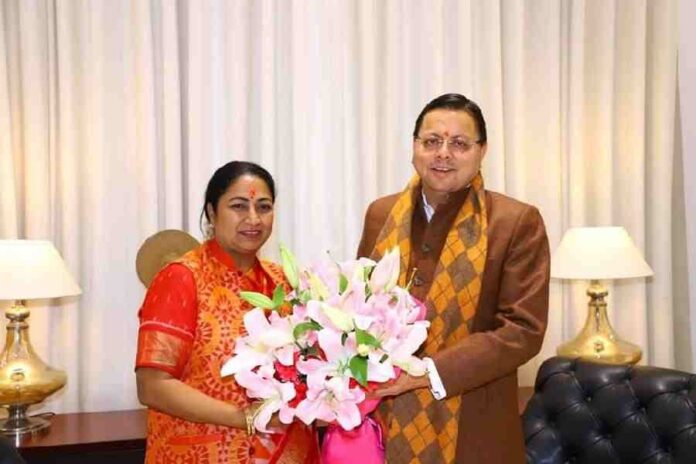 मुख्यमंत्री धामी ने नई दिल्ली में नवनिर्वाचित मुख्यमंत्री रेखा गुप्ता से भेंट कर दी बधाई एवं शुभकामनाएं