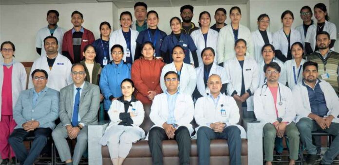 पौड़ी जिले के 130 कम्युनिटी हेल्थ ऑफिसर्स के लिए कैंसर सर्वाइवरशिप ट्रेनिंग प्रोग्राम का सफल समापन