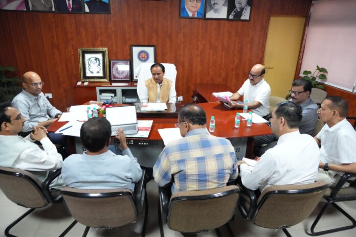 एक पेड़ मॉ के नाम अभियान से जुड़ेंगे उच्च शिक्षण संस्थानः डॉ. धन सिंह रावत