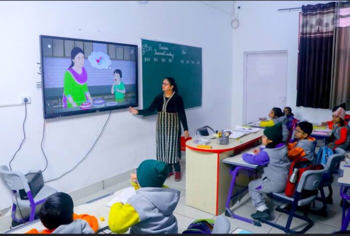 जिला प्रशासन का प्रोजेक्ट ‘‘उत्कर्ष’’ मात्र नामकरण; घोषणा; प्रचार नहीं