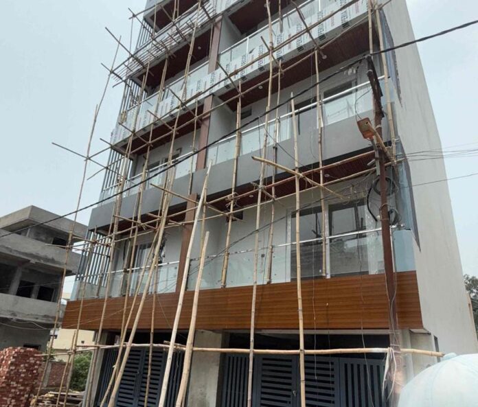 प्राधिकरण क्षेत्रान्तर्गत, विभिन्न स्थानों विकासनगर, ऋषिकेश की जा रही प्लाॅटिंग व अवैध निर्माणों आदि पर कार्यवाही करते हुये ध्वस्तीकरण व सिलिंग की कार्यवाही की गयी