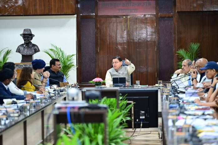 प्रदेश में सीएम हेल्पलाइन 1905 में 180 दिन से अधिक समय से लंबित शिकायतों के समाधान के लिए चलाया जाएगा विशेष अभियान