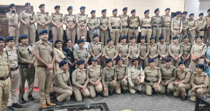 कार्यस्थल पर यौन उत्पीडन संबंधित शिकायतों की जानकारी हेतु पुलिस लाइन देहरादून में किया गया कार्यशाला का आयोजन