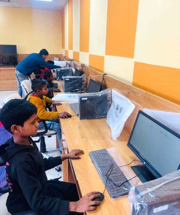 डीएम के निर्देशन में भिक्षावृत्ति और बाल मजदूरी पर एक्शन जारी