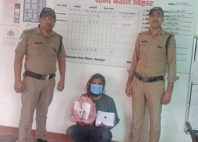 बसंत विहार क्षेत्र में हुई चोरी की घटना का दून पुलिस ने किया अनावरण