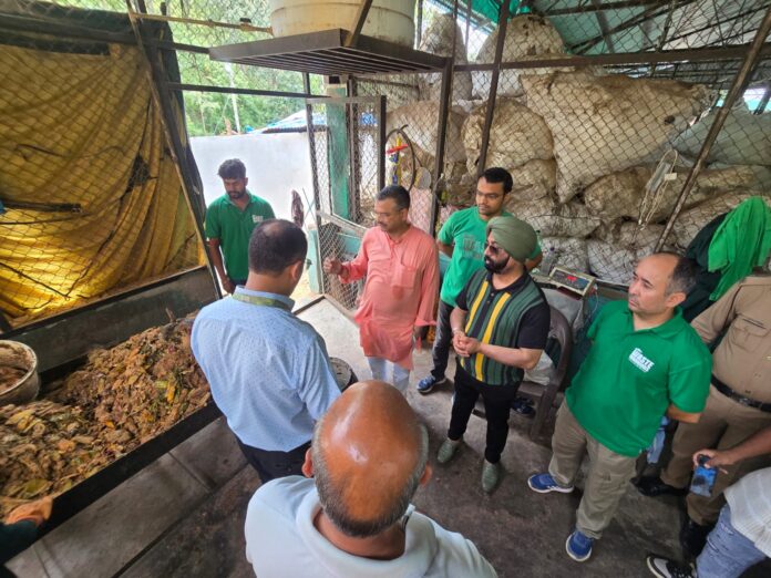 कूड़ा निस्तारण पर देहरादून का पहला मॉडल वार्ड बना हर्रावाला महापौर ने किया निरीक्षण