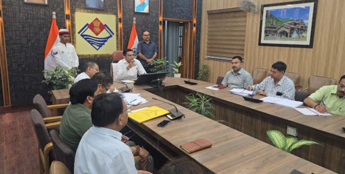 शहर में नो पार्किंग से गाड़ी जब्ती हेतु क्रेेन किए जाएं डबलःडीएम