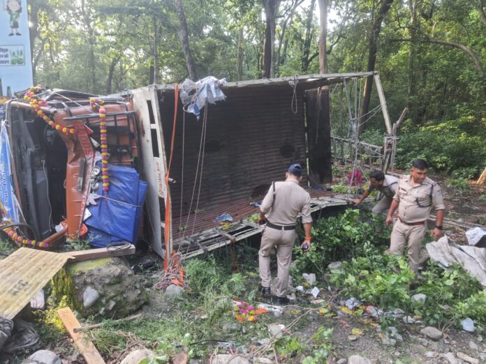 कावड़ यात्रियों के लिये संकटमोचक बनी दून पुलिस