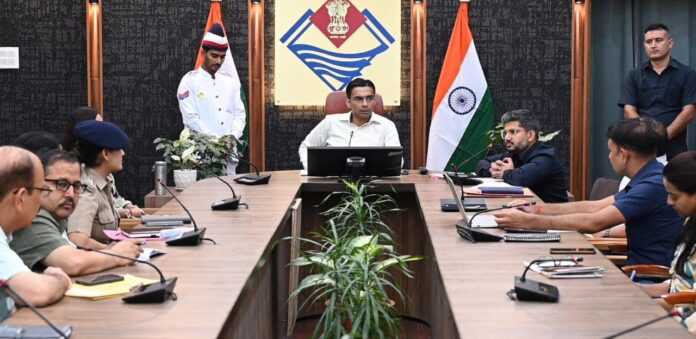 ‘बेटी बचाओ बेटी पढ़ाओं’ योजना से बेटियों को आगे बढ़ाने के किए जाए सभी प्रयास- डीएम