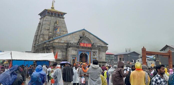 श्री बदरीनाथ – केदारनाथ धाम में निरंतर चल रही यात्रा: हेमंत द्विवेदी