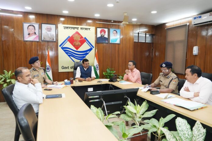 मुख्य सचिव ने ली प्रदेश के धार्मिक स्थलों की सुरक्षा व्यवस्थाओं को लेकर वरिष्ठ अधिकारियों के साथ बैठक