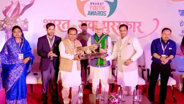 कैबिनेट मंत्री डॉ. धन सिंह रावत ‘भारत युवा पुरस्कार’ से सम्मानित