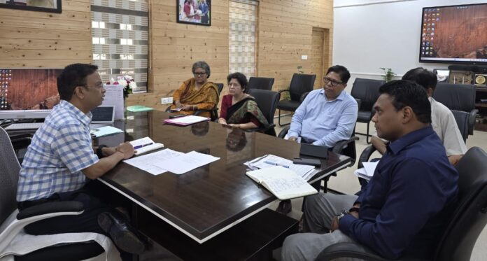 स्वास्थ्य सेवाओं में सुधार के लिए मुख्यमंत्री ने दिए निर्देश,स्वास्थ्य आयुक्त बनाने पर विचार