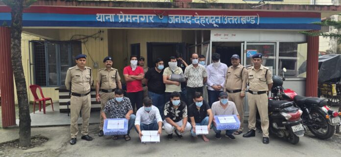 दून पुलिस व STF के जॉइंट ऑपरेशन से अवैध कैसिनो का पुलिस ने किया पर्दाफाश