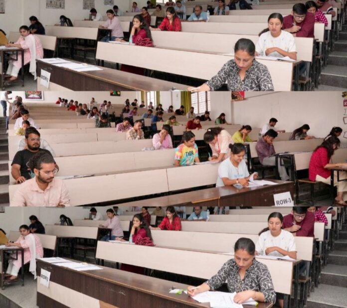 एस.जी.आर.आर. विश्वविद्यालय में 34 विषयों के लिए हुई पी.एच.डी प्रवेश परीक्षा