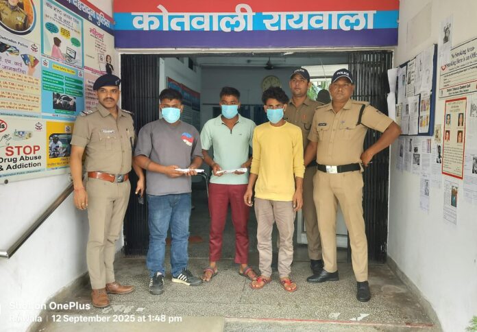 सोशल मीडिया पर वायरल होने का शौक दून पुलिस ने किया पूरा