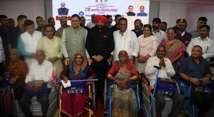 स्वस्थ नारी, सशक्त परिवार अभियान से जुड़े हजारों लोगः डॉ. धन सिंह रावत