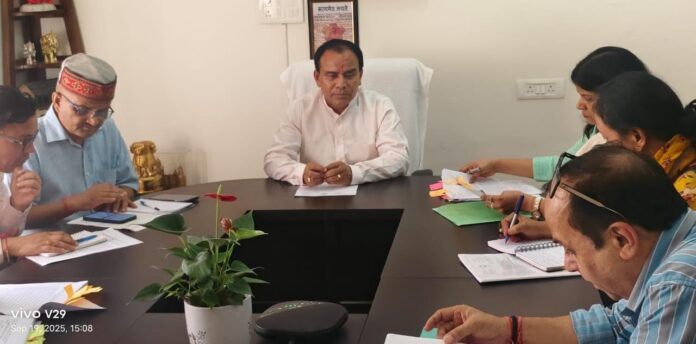 कोर्ट को सौंपी जायेगी शिक्षकों की वरिष्ठता सूचीः डॉः धन सिंह रावत