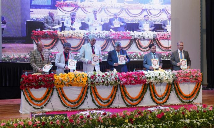 किशोर न्याय समिति उत्तराखंड उच्च न्यायालय के तत्वाधान में और महिला सशक्तिकरण एवं वाल विकास के सहयोग से “बालिका सुरक्षा