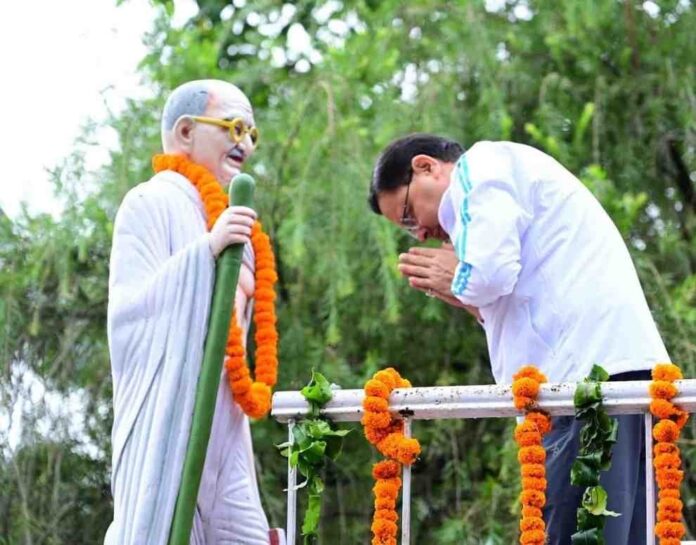 सीएम धामी ने दी पीएम मोदी को जन्मदिन की शुभकामनाएं, स्वच्छ उत्सव-2025 का किया शुभारंभ