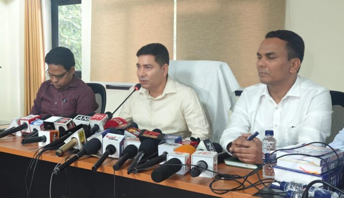 बच्चों की सुरक्षा सर्वोच्च, प्रतिबंधित कफ सिरप के खिलाफ उत्तराखंड में सघन अभियान