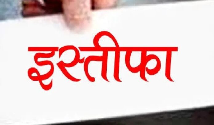 बड़ी खबर:सीएम छोड़कर सभी मंत्रियों ने दिया इस्तीफा, हलचल हुई तेज