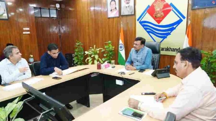 देहरादून शहर में अंडरग्राउण्ड पार्किंग की सम्भावनाएं तलाशी जाने के दिए निर्देश, इंदिरा मार्केट व आढ़त बाजार के कार्यों में लायी जाए तेजीः मुख्य सचिव