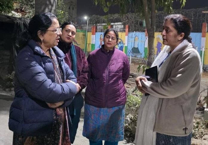 नारी निकेतन में महिला आयोग का औचक निरीक्षण, शीतकालीन सुविधाओं का लिया जायज़ा
