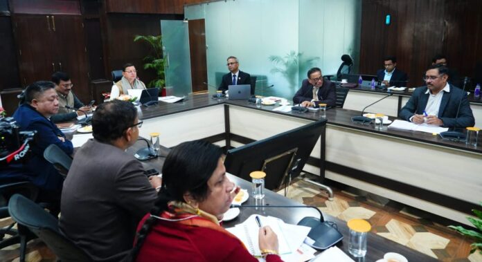 मुख्यमंत्री ने अधिकारियों को दिए राजस्व वसूली बढाने के निर्देश