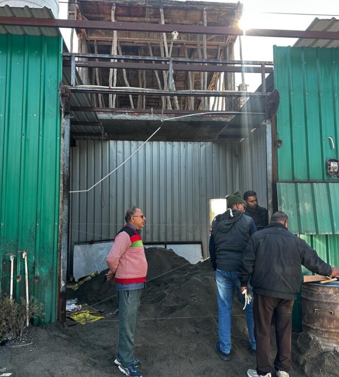 अवैध निर्माणों पर एमडीडीए का सख़्त प्रहार, सहस्त्रधारा रोड क्षेत्र में दो बड़े निर्माण सील