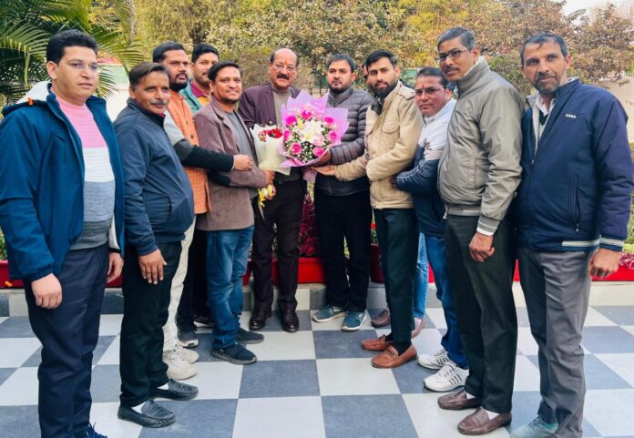 10 वर्ष से सेवायोजित उपनल कर्मचारियों को “समान कार्य–समान वेतन” पर मुहर, मंत्री सुबोध उनियाल से मिलकर कर्मचारी संघ ने जताया आभार