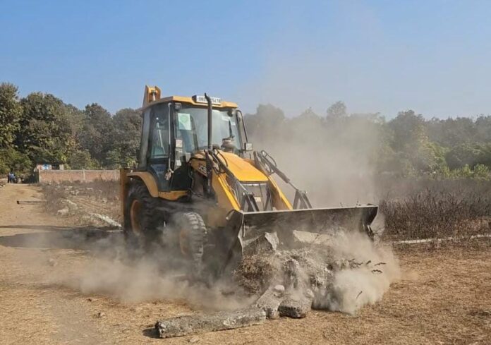 एमडीडीए का अवैध प्लॉटिंग पर करारा प्रहार, रानीपोखरी–थानों में बड़ी कार्रवाई, 22–27 बीघा में फैली अवैध प्लॉटिंग ध्वस्त