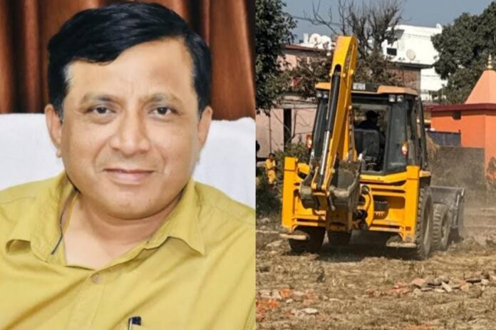 एमडीडीए की अवैध निर्माण व प्लॉटिंग पर सख्त कार्रवाई लगातार जारी, हरभजवाला और मेहुवाला माफी क्षेत्र में अवैध प्लॉटिंग ध्वस्त