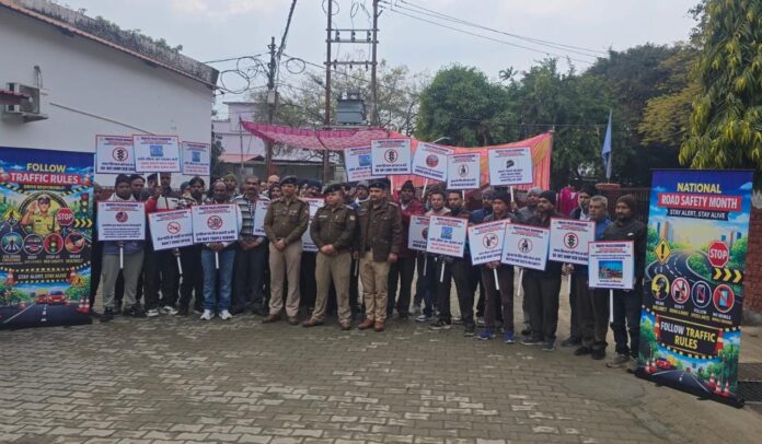 36 वें सड़क सुरक्षा माह 2026 के अन्तर्गत “सड़क सुरक्षा जीवन रक्षा” थीम के तहत दून पुलिस ने चलाया जागरूकता अभियान