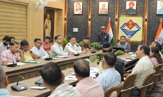 एलपीजी गैस सिलेंडर कालाबाजारी में सलिंप्तता पर एजेंसी स्वामी को अब सीधे जेल: डीएम