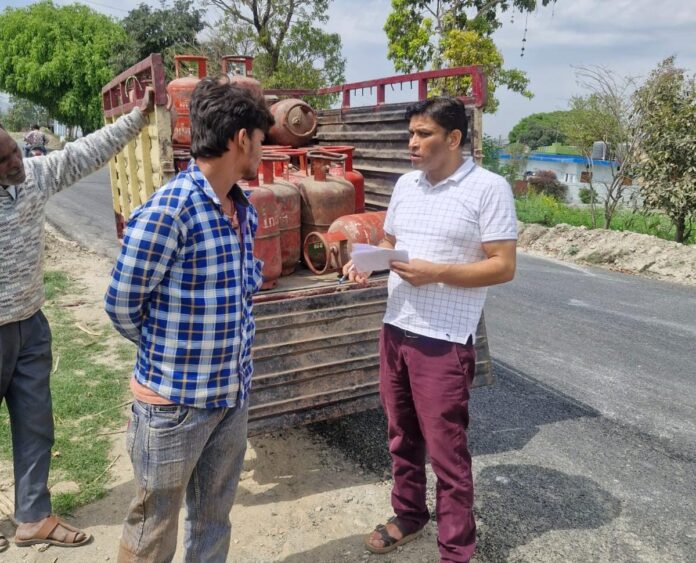 एलपीजी गैस की कालाबाजारी रोकने तथा शतप्रतिशत् होमडिलिविरी सुनिश्चित करवाने के जिलाधिकारी सविन बसंल के निर्देशों के अनुपालन में जिले में क्षेत्रवार क्यूआरटी टीम गठित की गई है