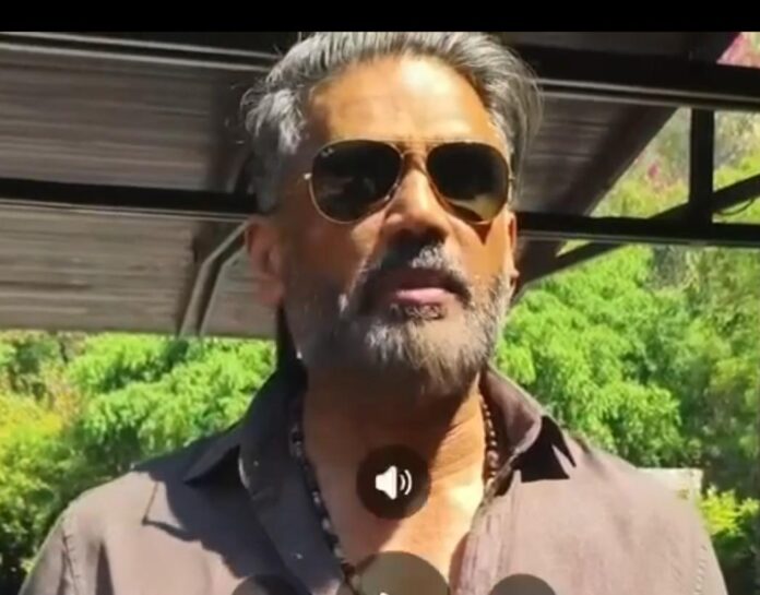 अभिनेता सुनील शेट्टी ने चार धाम यात्रा तैयारियों को सराहा ऋषिकेश पहुंचे अभिनेता सुनील शेट्टी ने पुलिस प्रशासन को सराहा