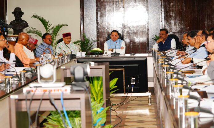 सीएम घोषणाओं के समयबद्ध क्रियान्वयन के लिए मुख्यमंत्री ने अधिकारियों को दिये निर्देश