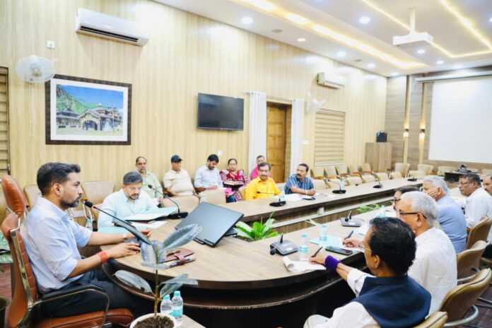 विशेष गहन पुनरीक्षण -2026 की प्रगति पर राजनीतिक दलों के प्रतिनिधियों संग डीएम/डीईओ की बैठक सम्पन्न
