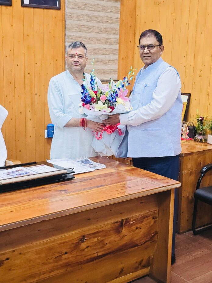 देहरादून के आधुनिकीकरण की दिशा में कदम, यूपीसीएल ने महापौर सौरभ थपलियाल से मांगी अनुमति; भूमिगत होंगी विद्युत लाइनें